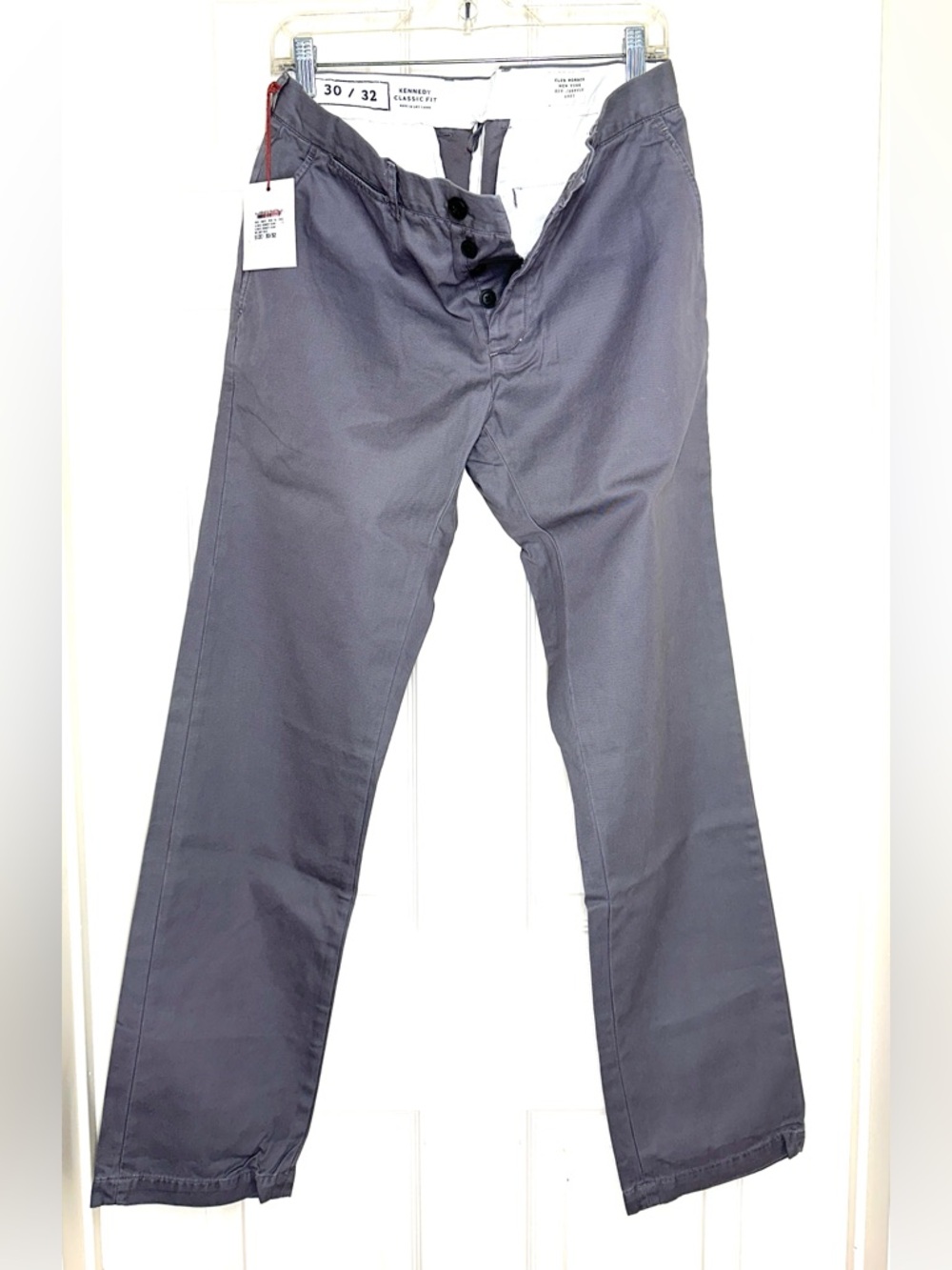 NWT Club Monaco Men's Kennedy Classic Gray Button-Fly Chinos
